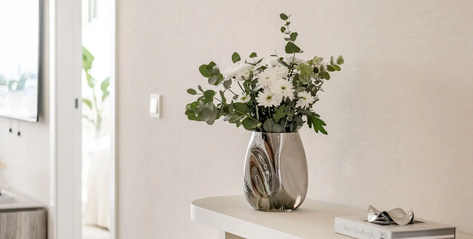 Sale of middle floor apartment in Nueva Andalucía 10