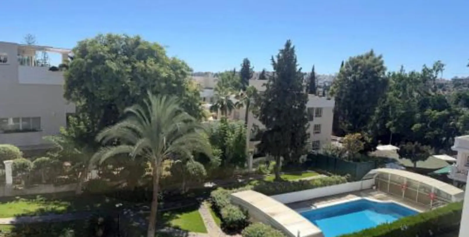 Venta de ático dúplex en Nueva Andalucía 1