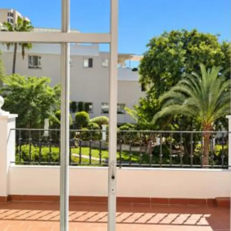 Venta de ático dúplex en Nueva Andalucía