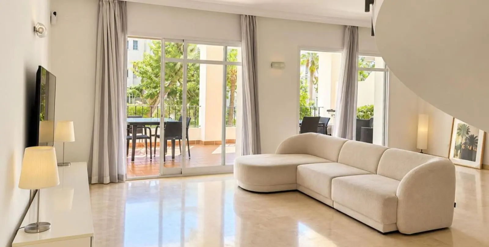 Venta de ático dúplex en Nueva Andalucía 6