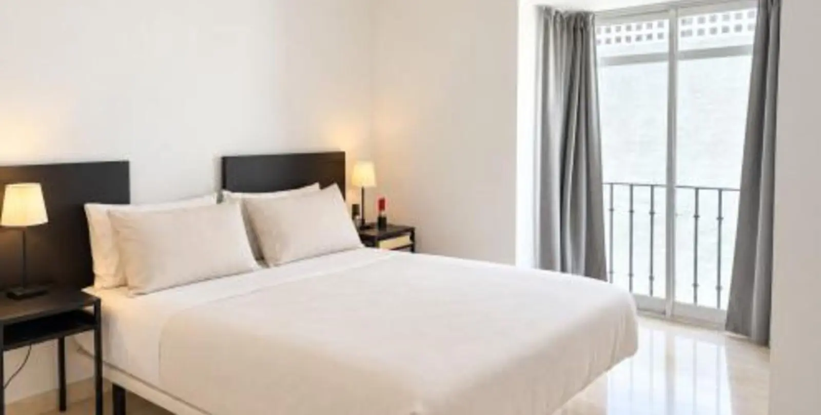 Venta de ático dúplex en Nueva Andalucía 10