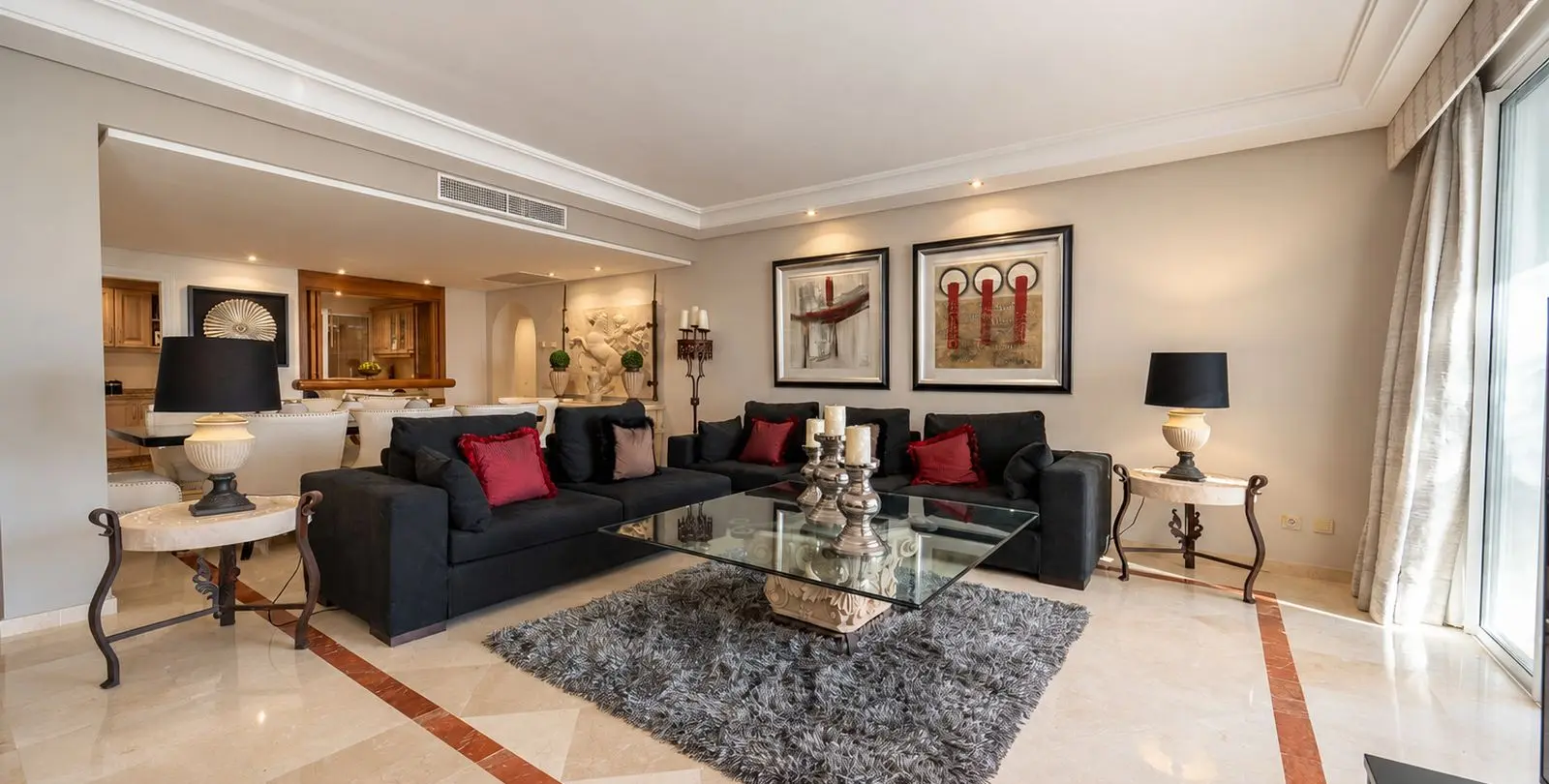Venta de apartamento en planta media en Puerto Banús 8