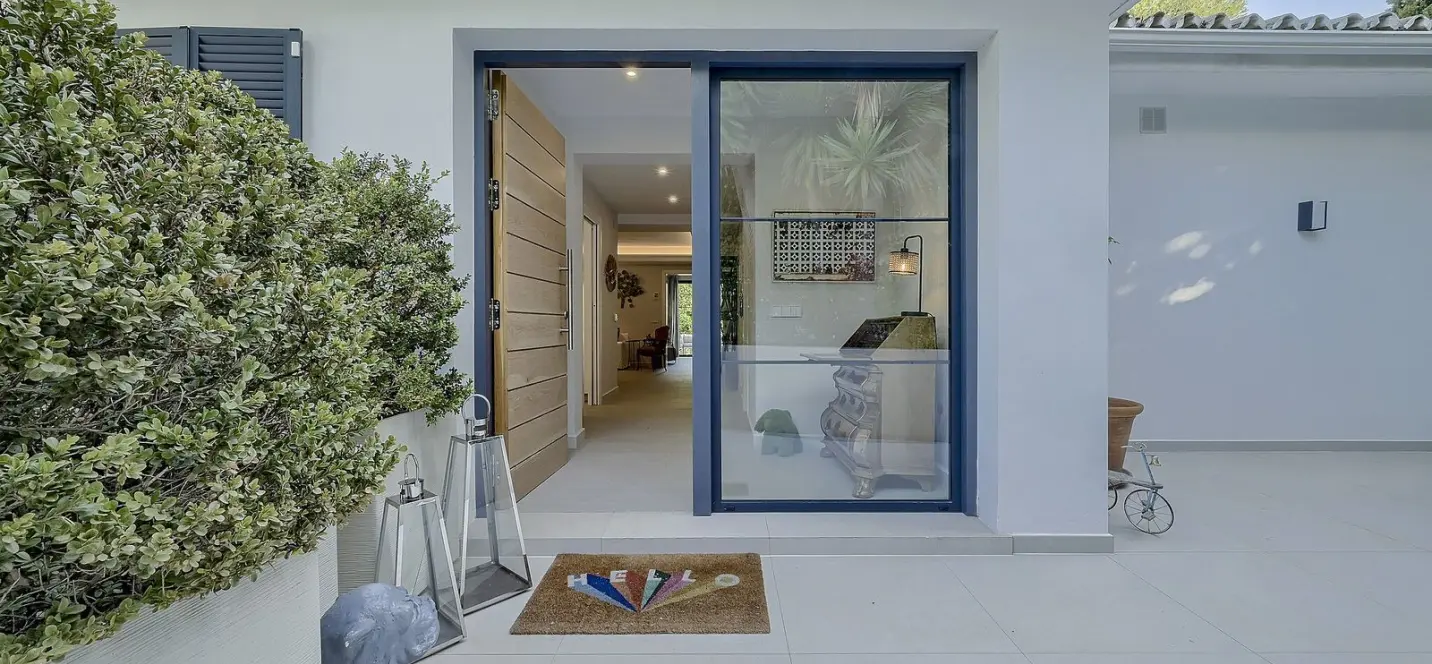 Venta de villa independiente en Los Monteros 0