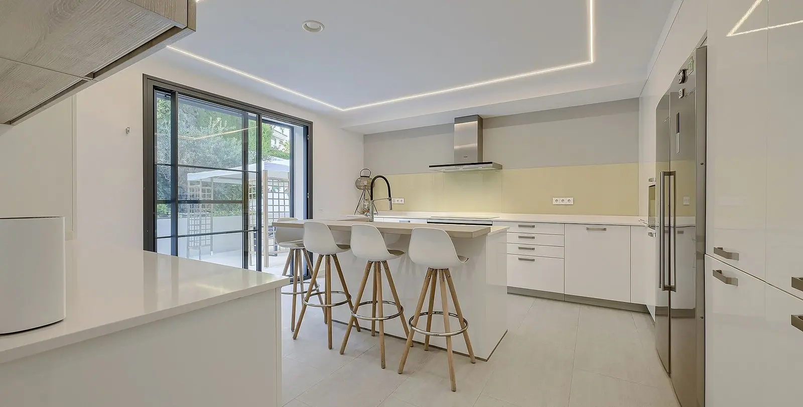 Venta de villa independiente en Los Monteros 11