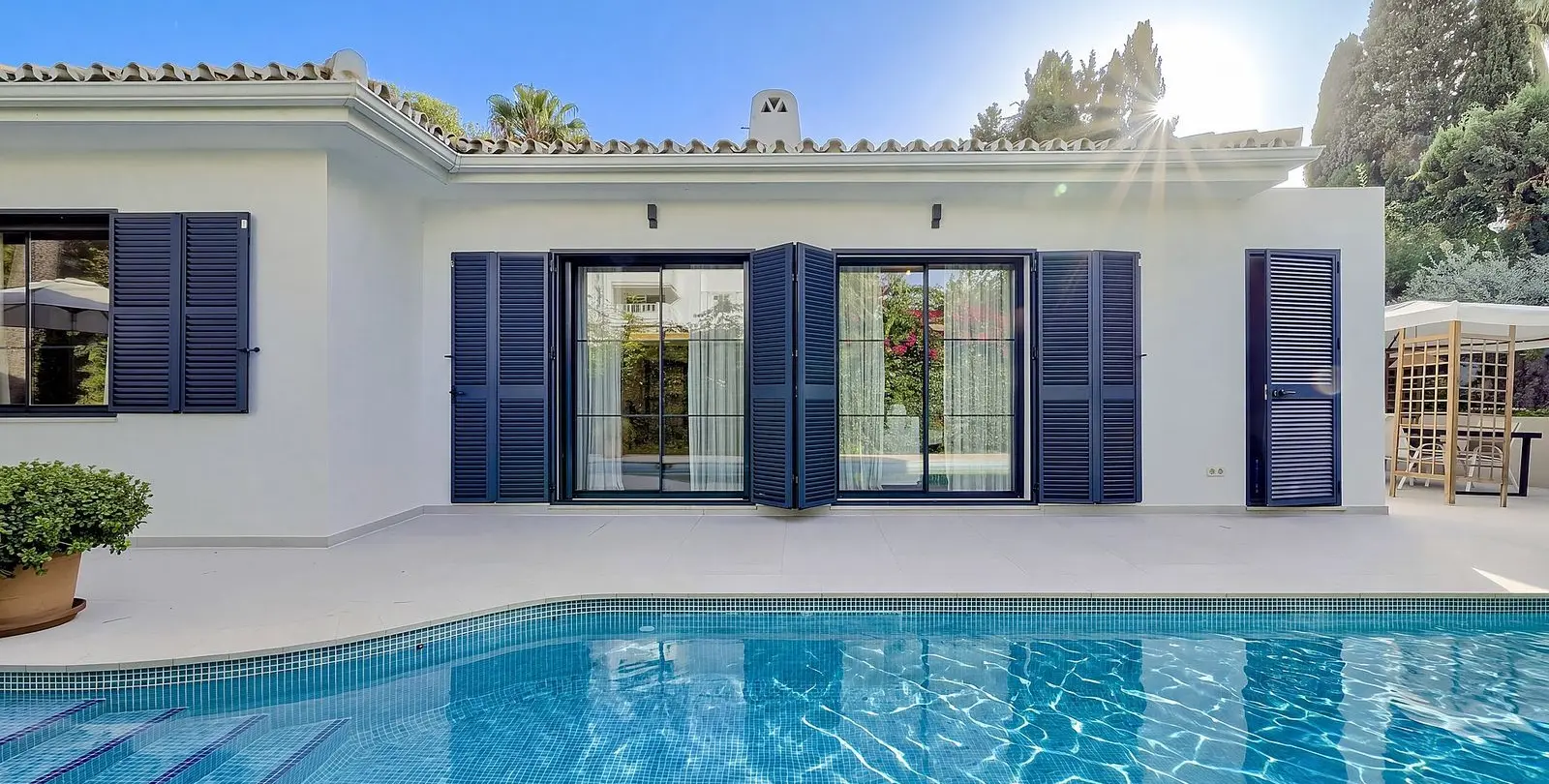 Venta de villa independiente en Los Monteros 20