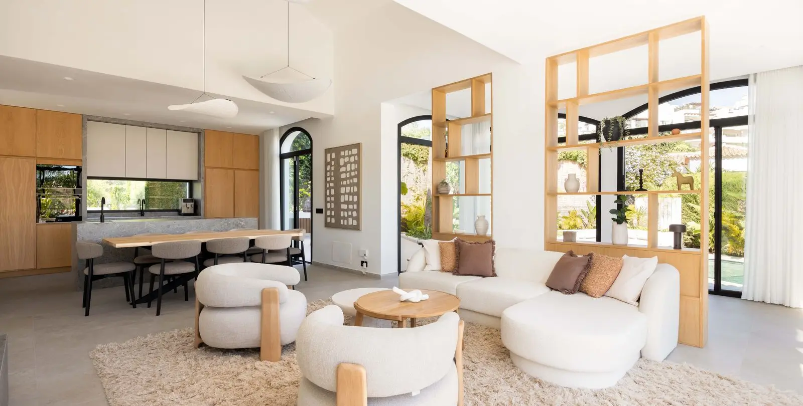 Venta de villa independiente en Nueva Andalucía 4