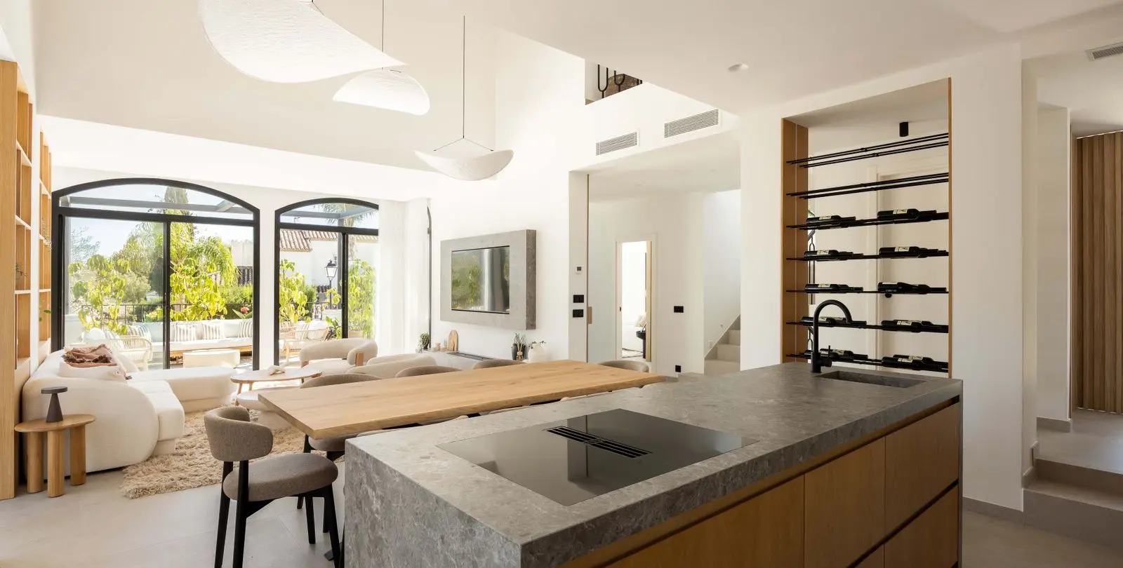Venta de villa independiente en Nueva Andalucía 5