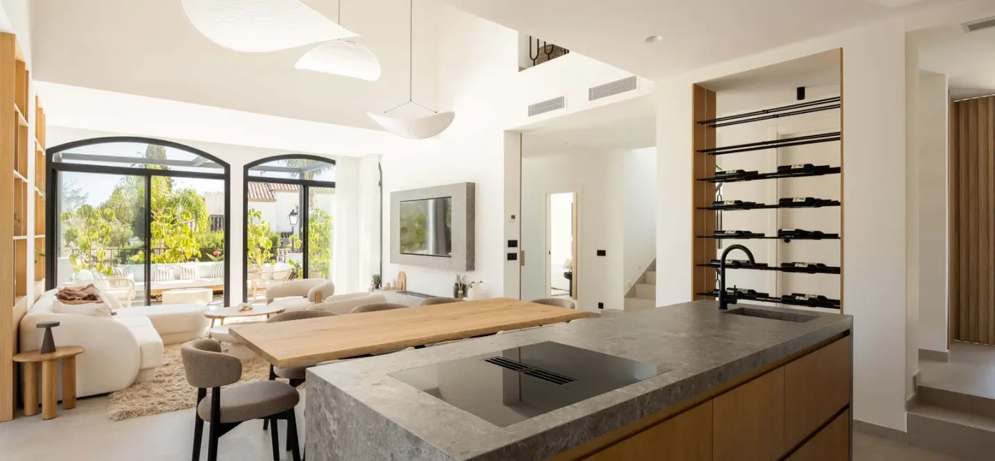 Venta de villa independiente en Nueva Andalucía 4