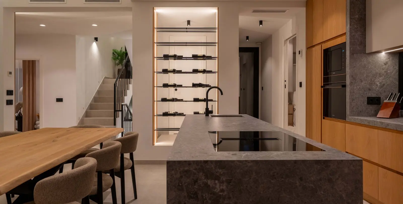 Venta de villa independiente en Nueva Andalucía 31