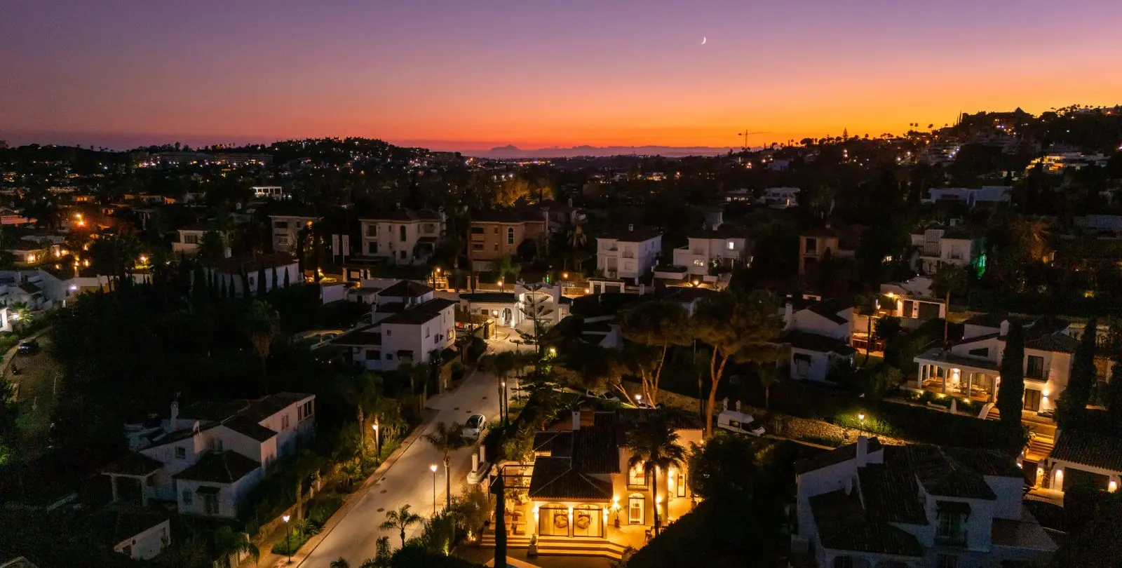 Venta de villa independiente en Nueva Andalucía 37