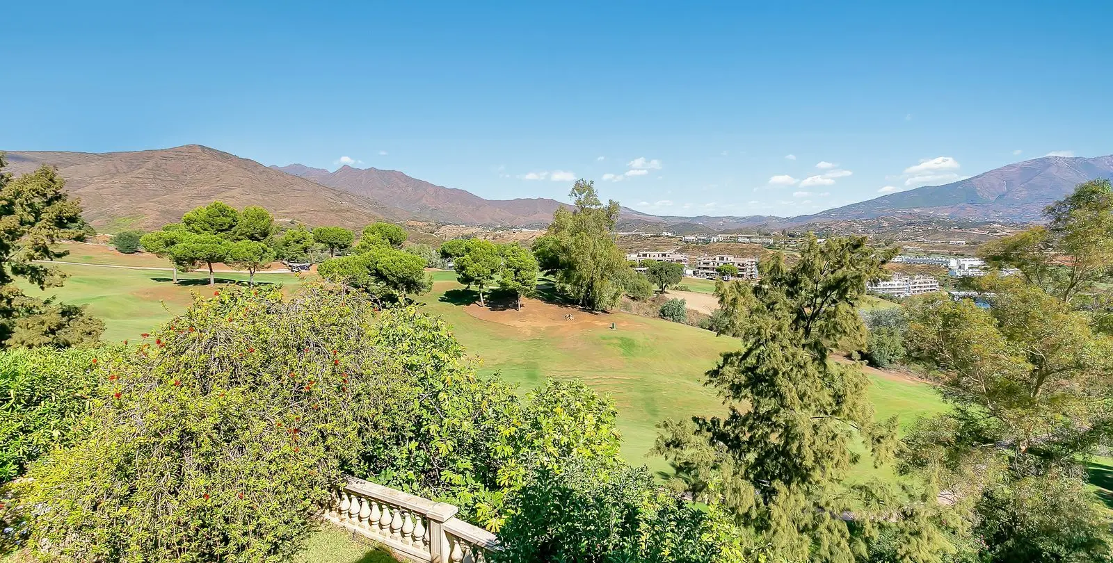 Venta de villa independiente en La Cala Golf 4