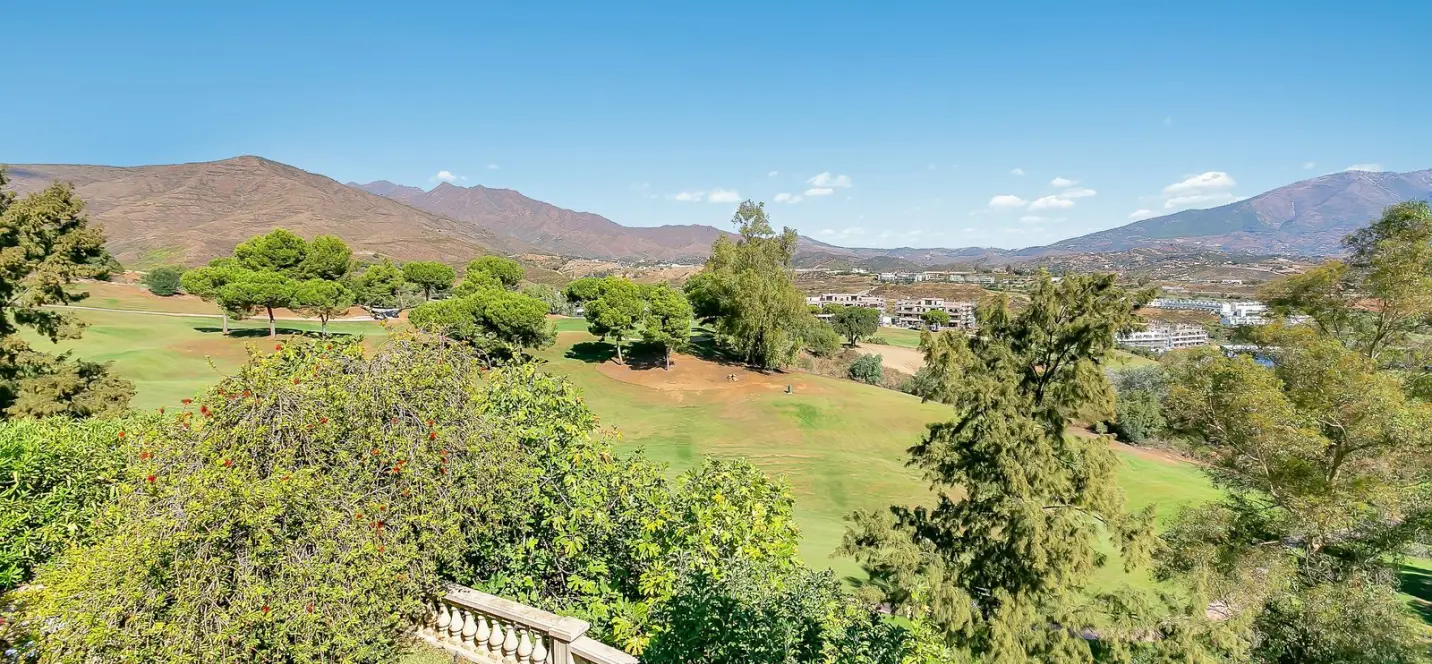 Venta de villa independiente en La Cala Golf 3