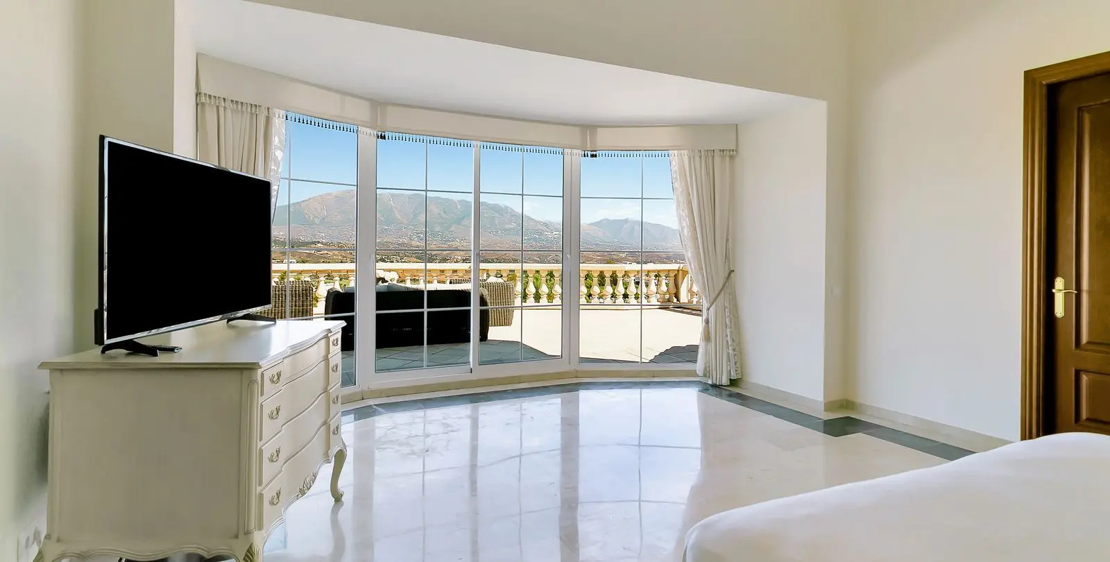 Venta de villa independiente en La Cala Golf 15