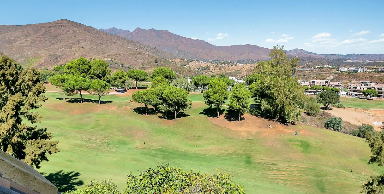 Venta de villa independiente en La Cala Golf 18