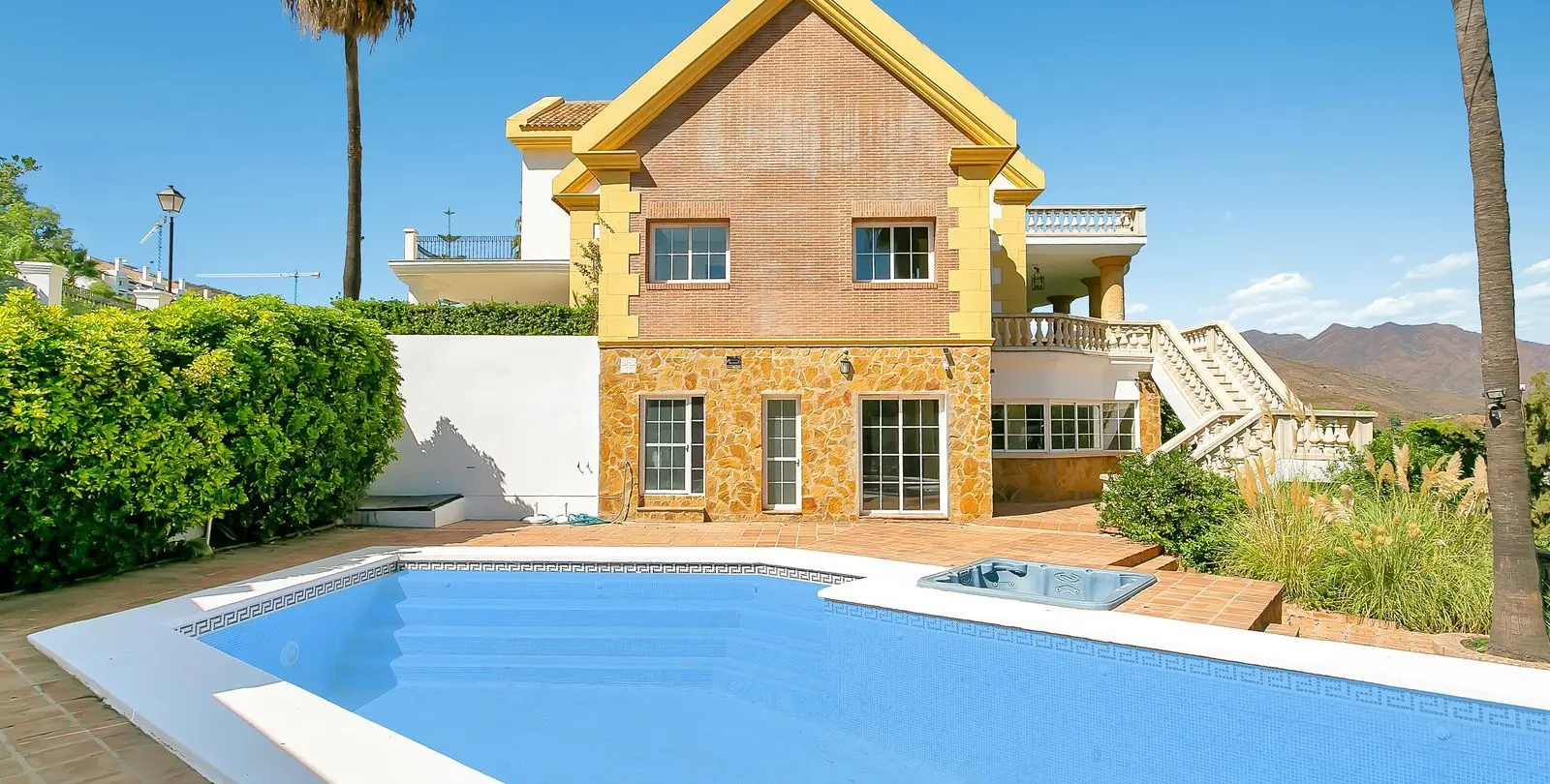 Venta de villa independiente en La Cala Golf 110