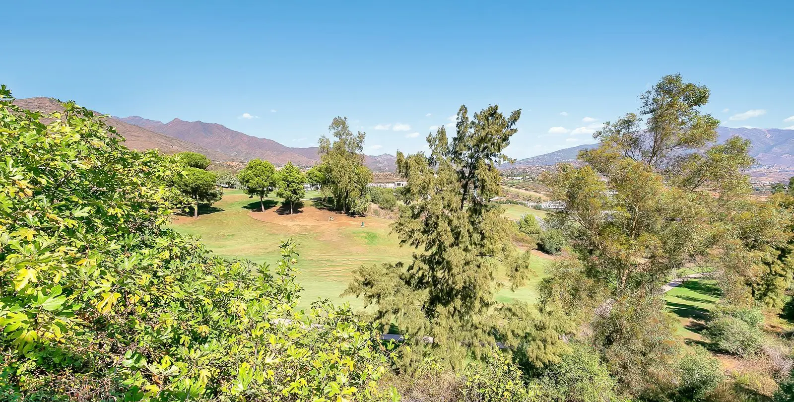 Venta de villa independiente en La Cala Golf 112
