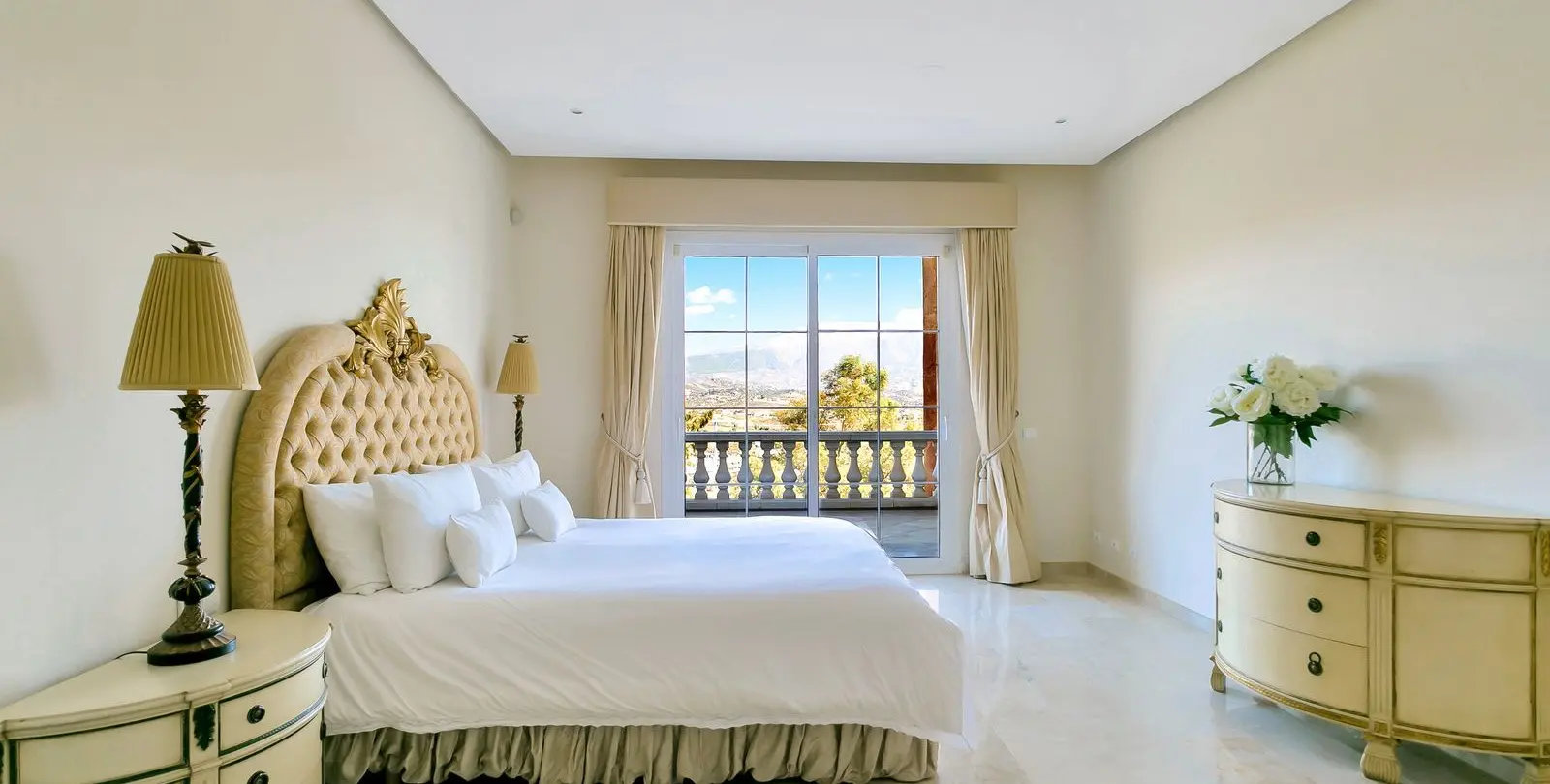 Venta de villa independiente en La Cala Golf 116