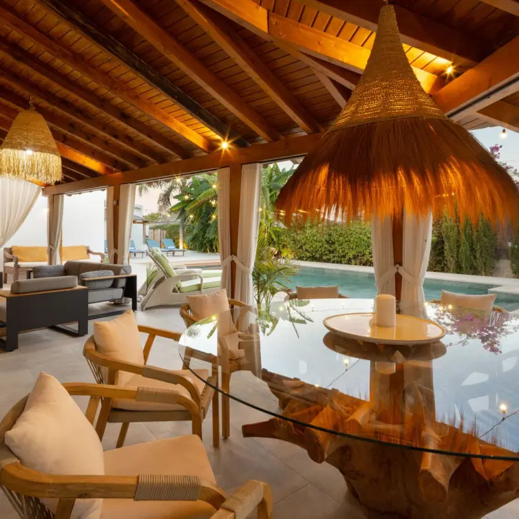 Venta de villa independiente en Guadalmina Alta