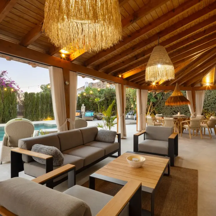 Venta de villa independiente en Guadalmina Alta