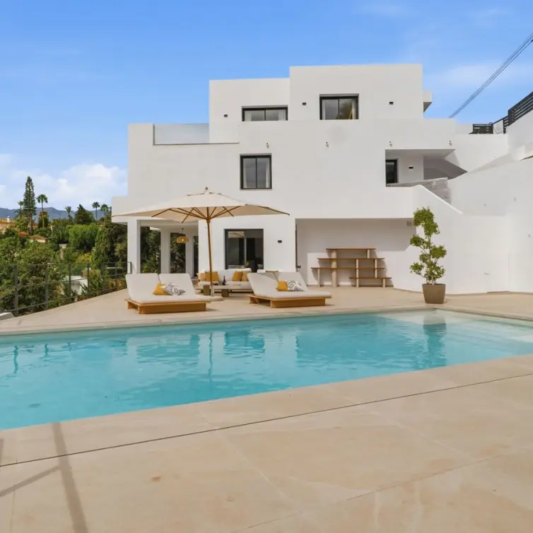 Venta de villa independiente en El Rosario