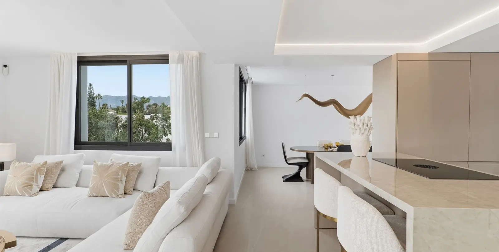Venta de villa independiente en El Rosario 10