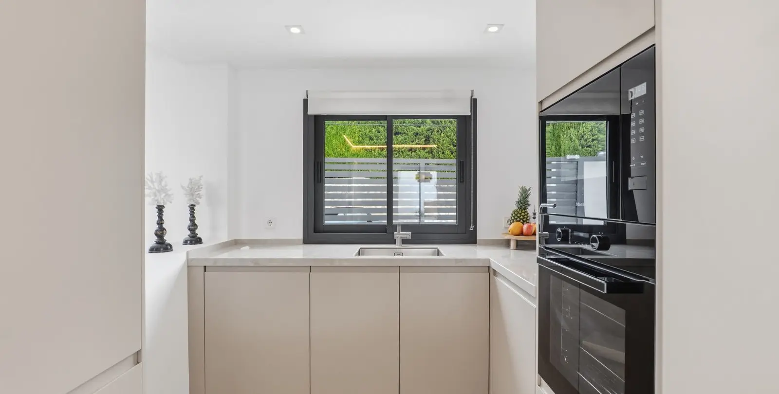 Venta de villa independiente en El Rosario 32