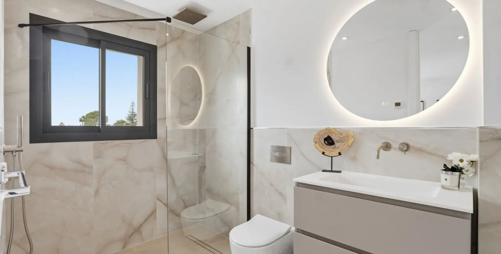 Venta de villa independiente en El Rosario 34