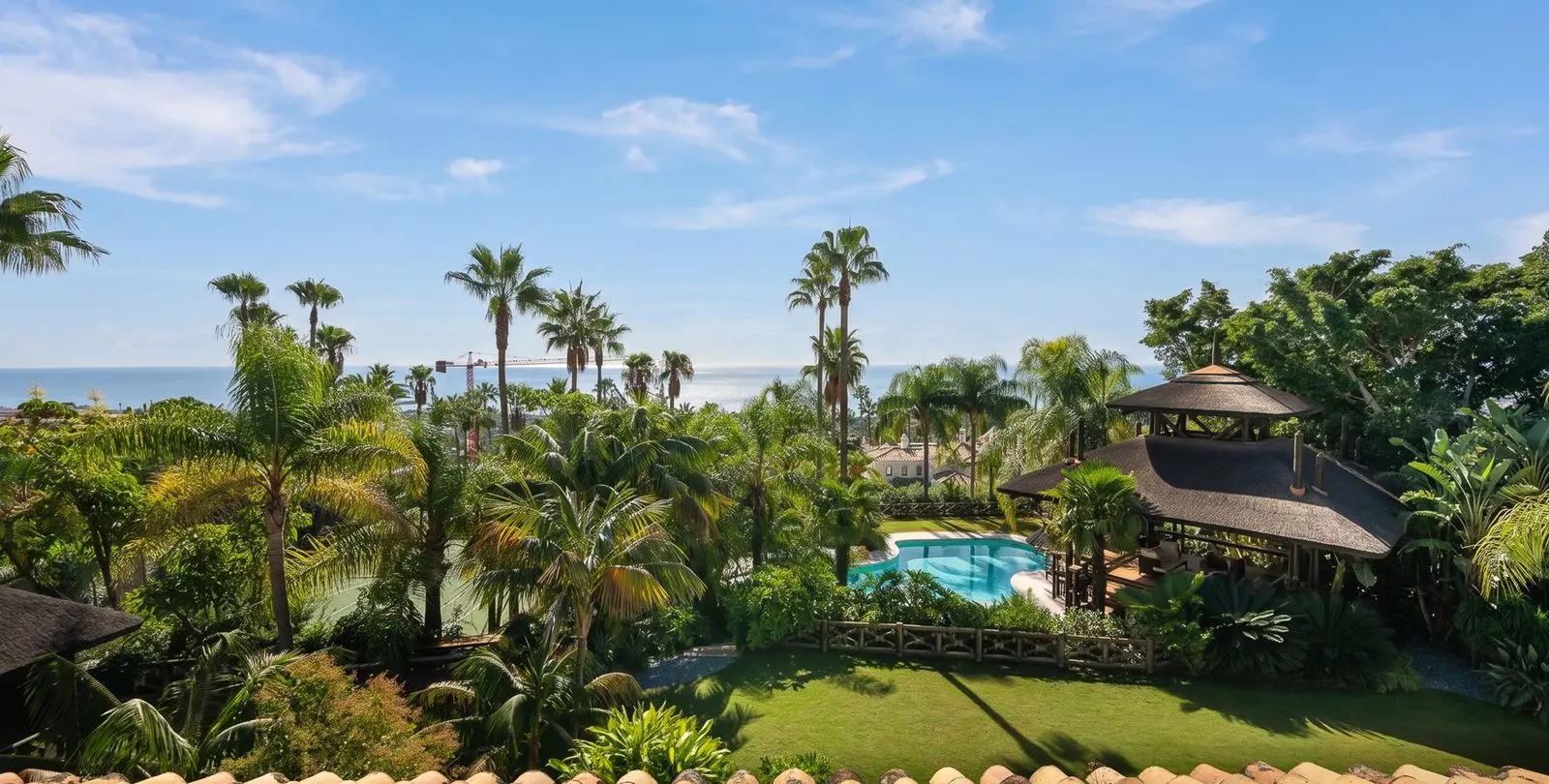 Venta de villa independiente en Sierra Blanca 1