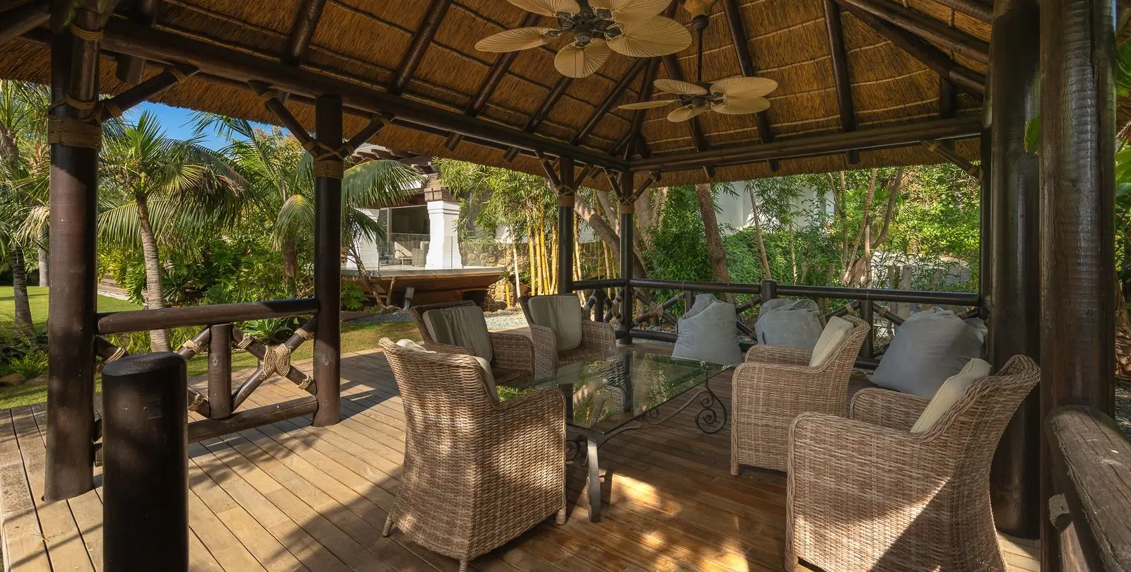 Venta de villa independiente en Sierra Blanca 12