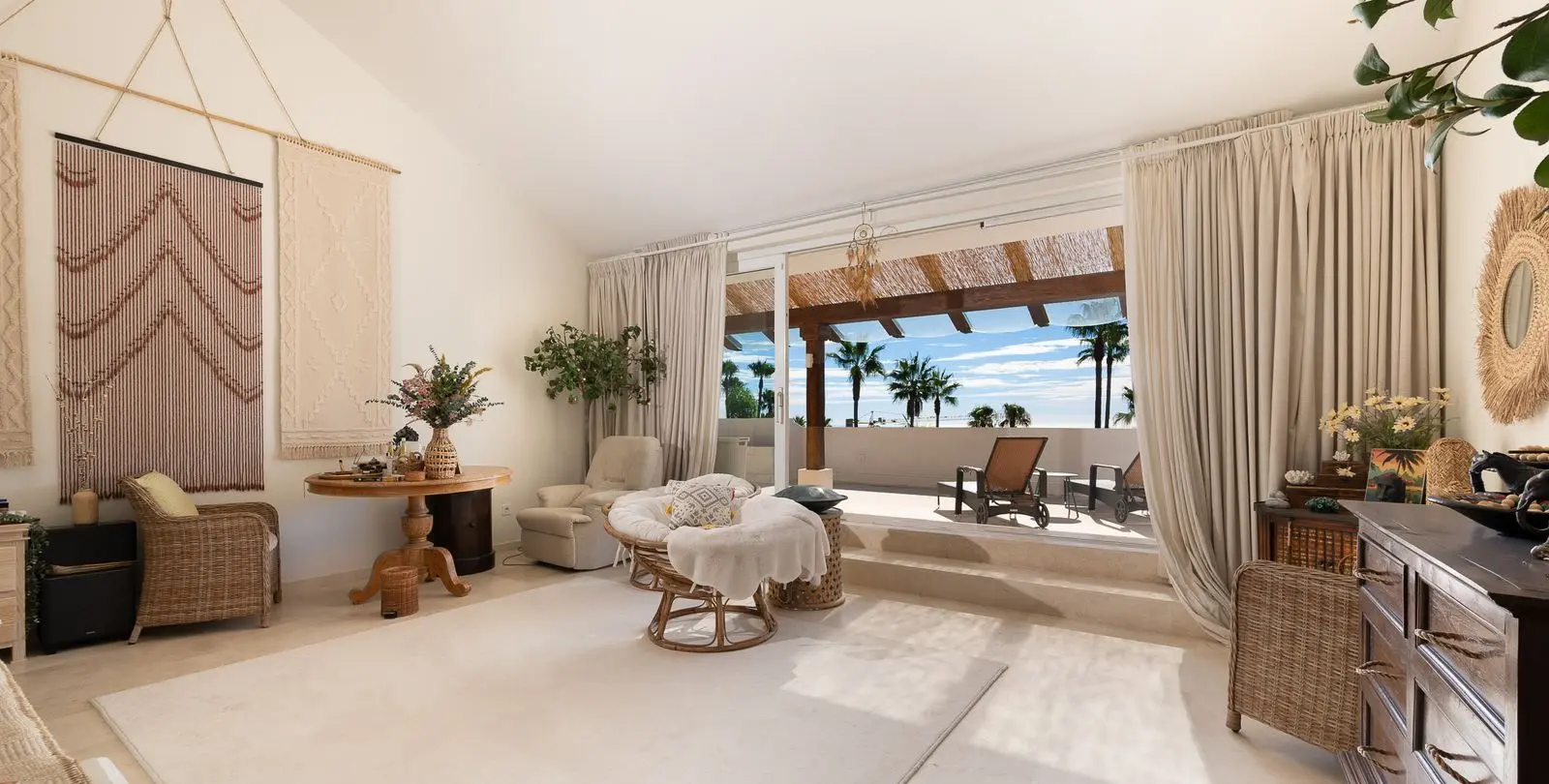Venta de villa independiente en Sierra Blanca 30