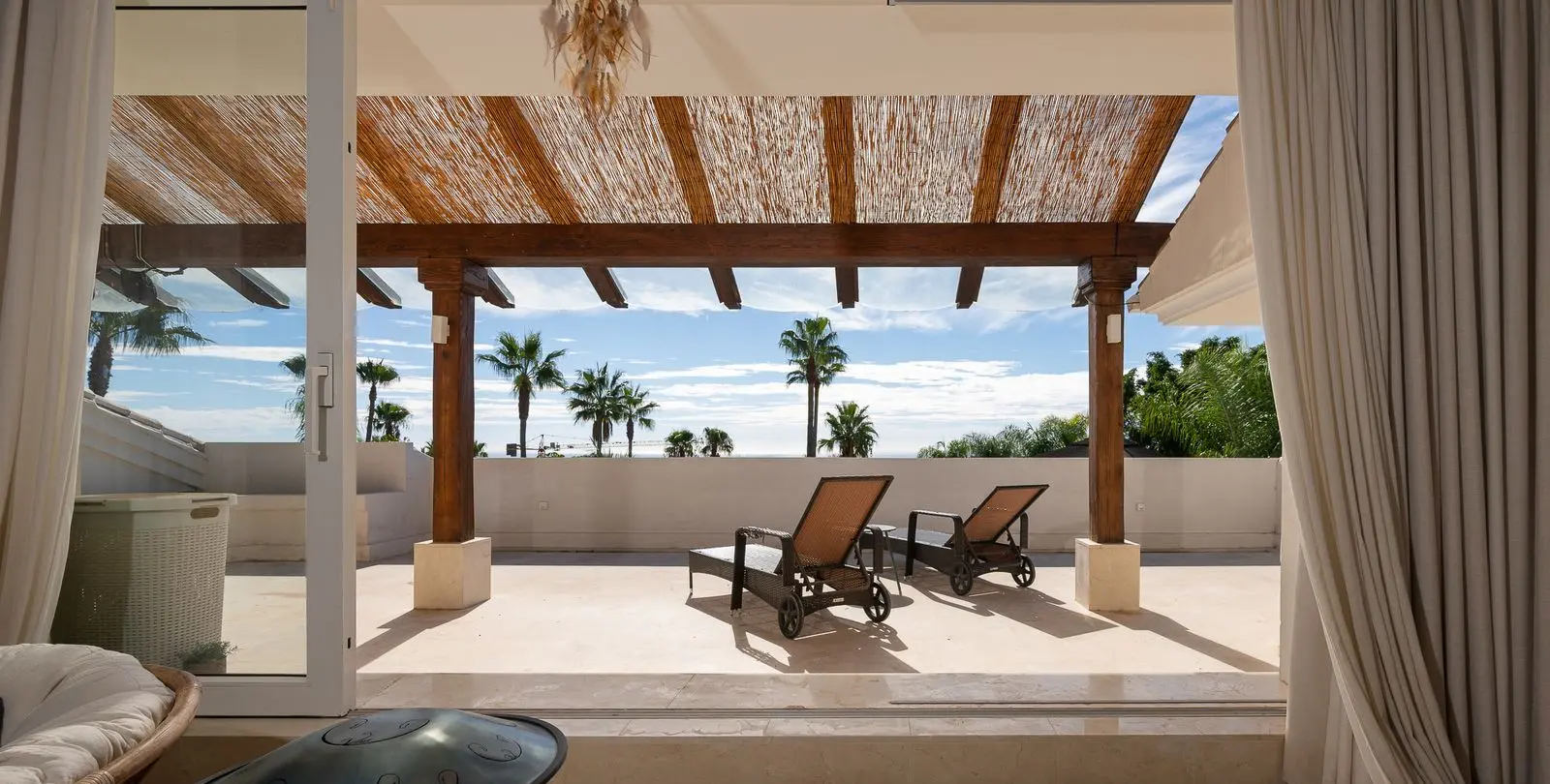 Venta de villa independiente en Sierra Blanca 31