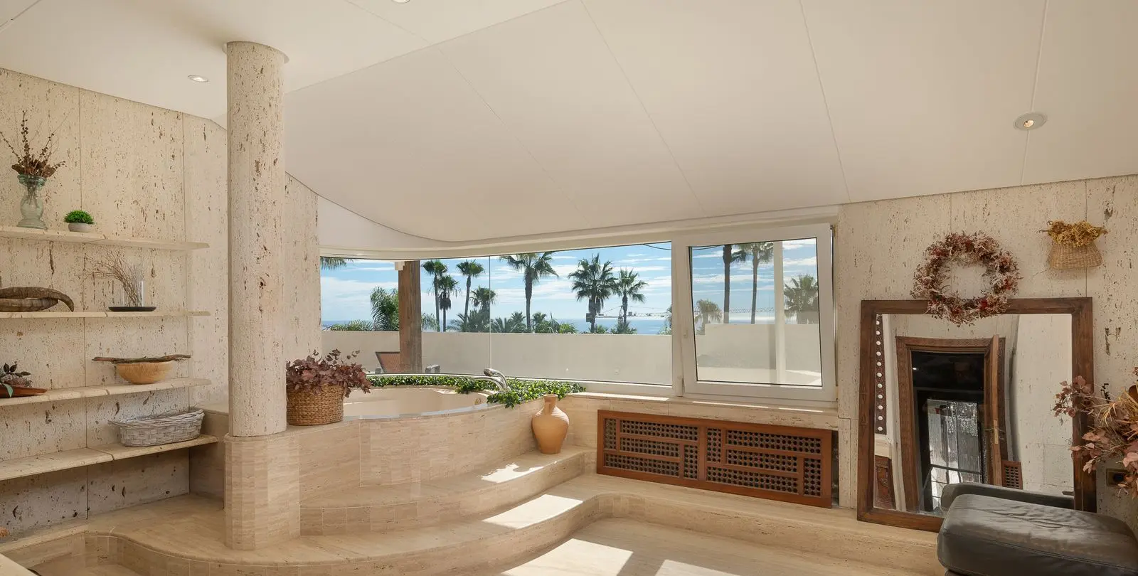 Venta de villa independiente en Sierra Blanca 33