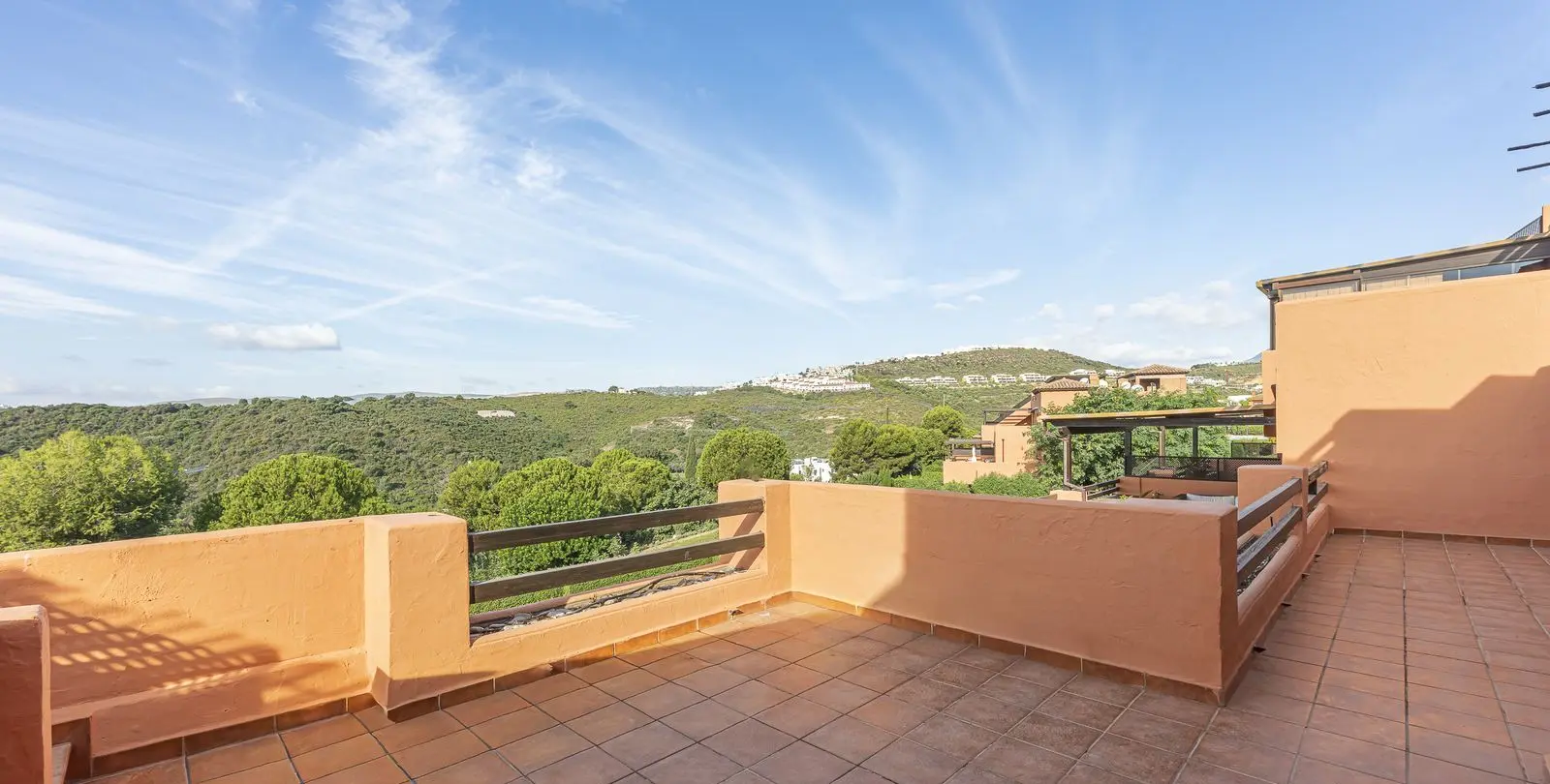 Продажа пентхауса в Casares Playa 4