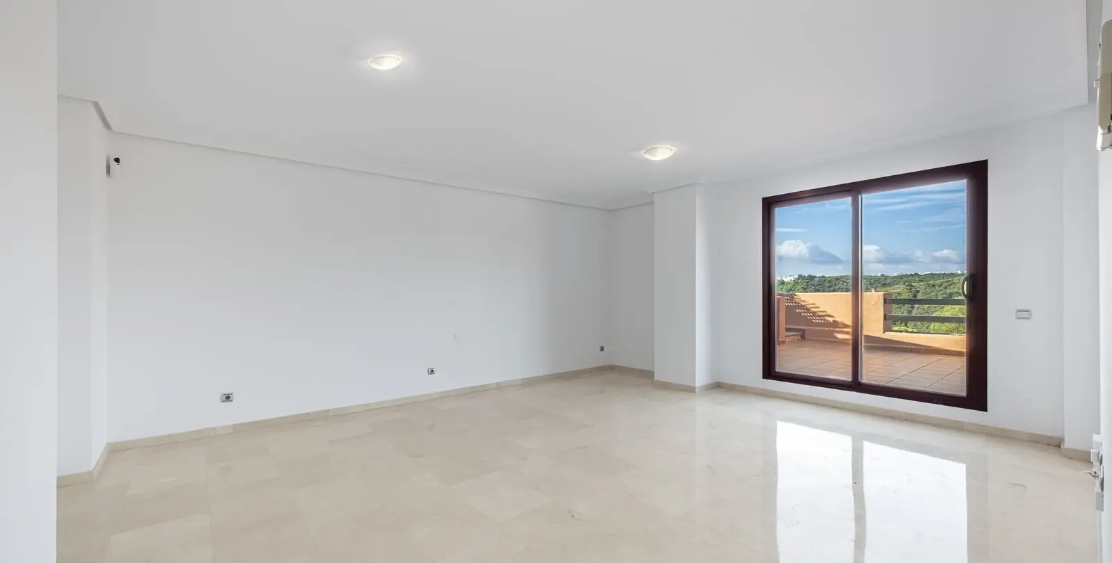 Продажа пентхауса в Casares Playa 6