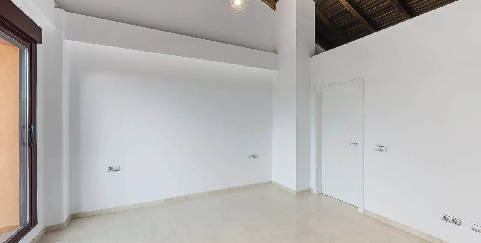 Продажа пентхауса в Casares Playa 14