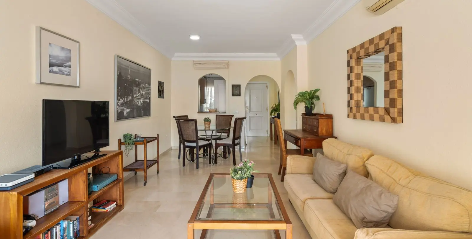 Продажа апартаментов на среднем этаже в Estepona 7