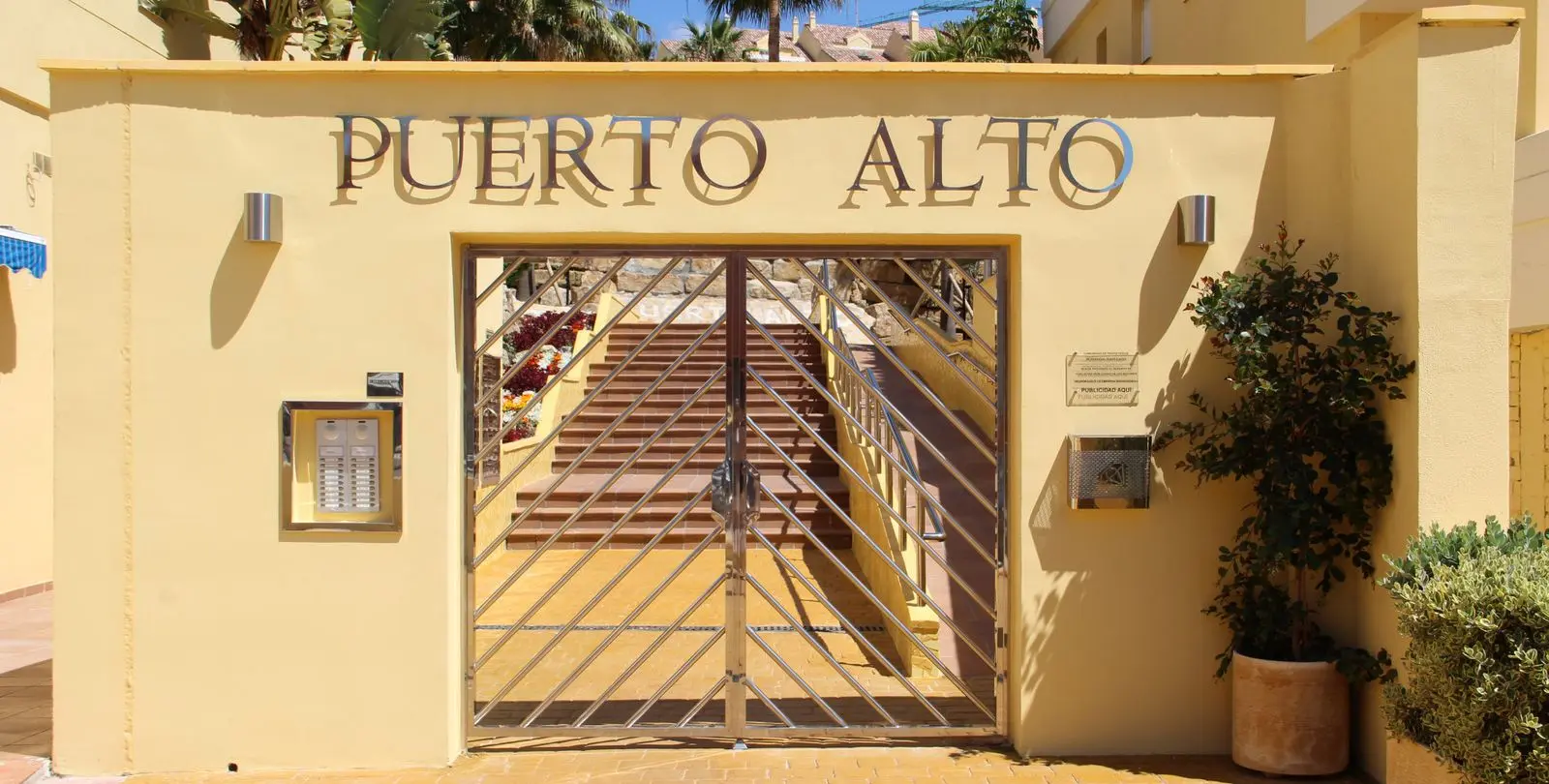 Продажа апартаментов на среднем этаже в Estepona 17