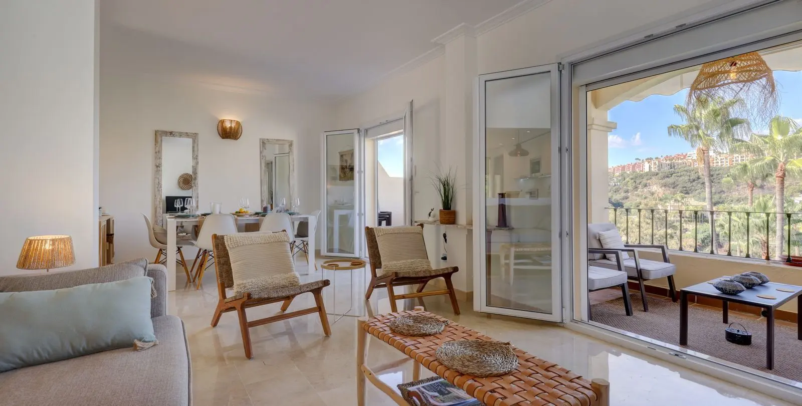 Sale of penthouse duplex in La Quinta 5