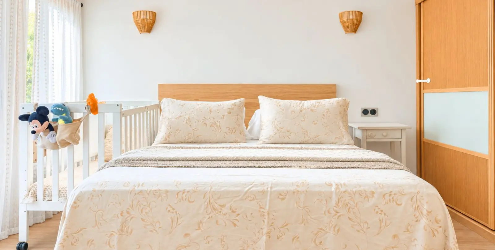 Продажа дома на две семьи в Estepona 3