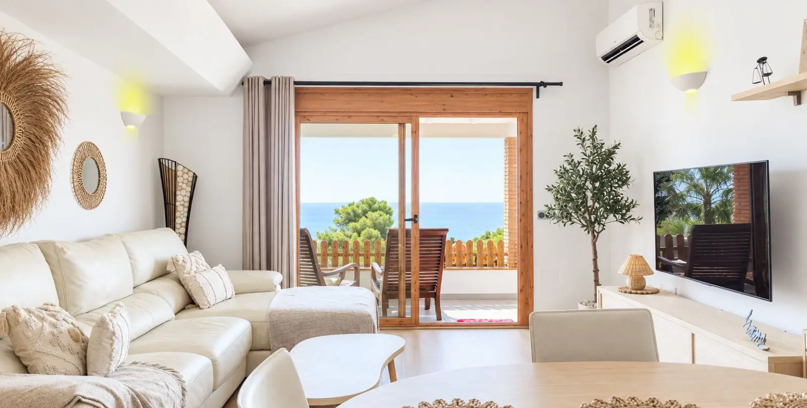 Продажа дома на две семьи в Estepona 4