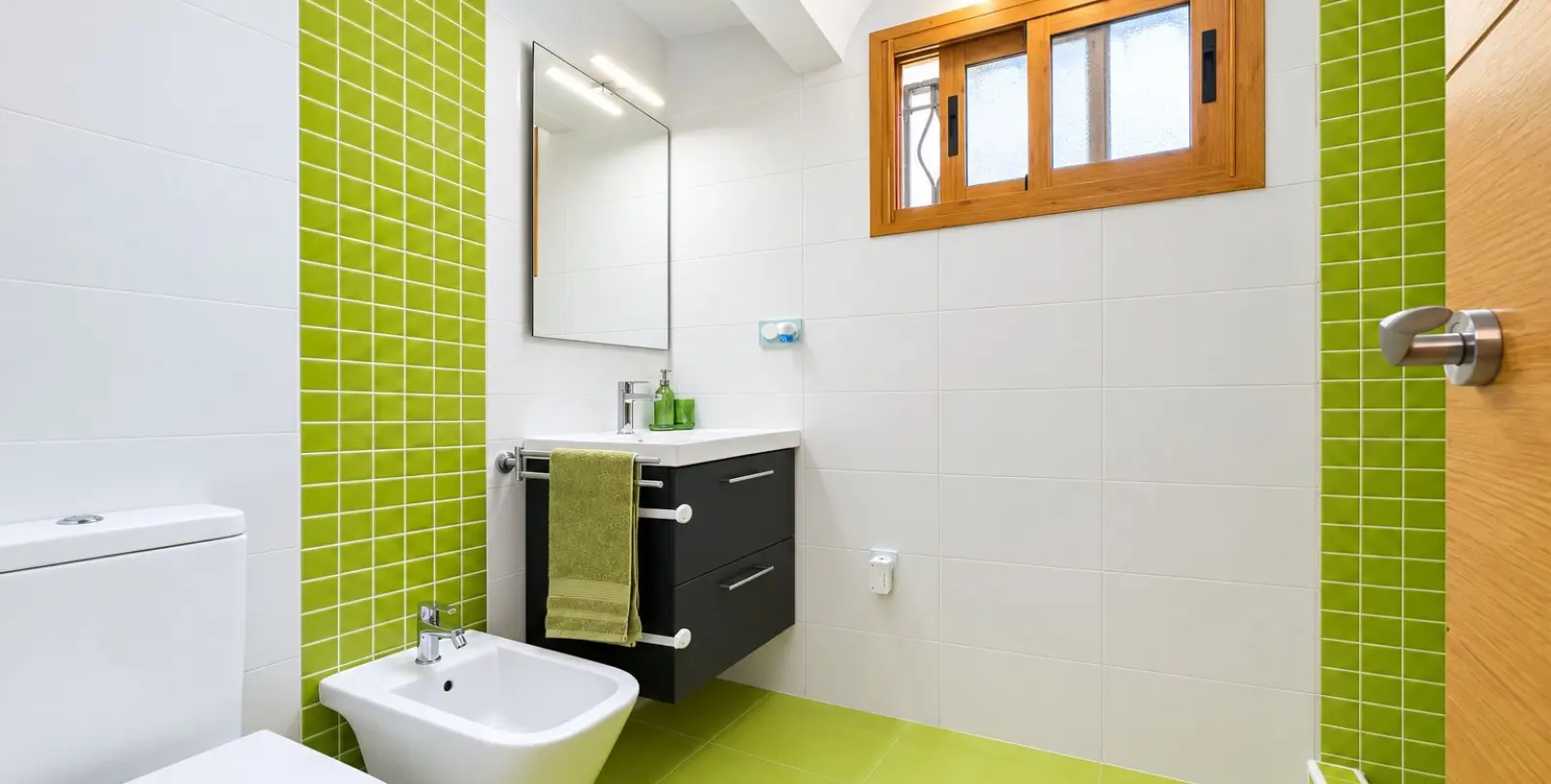 Продажа дома на две семьи в Estepona 11