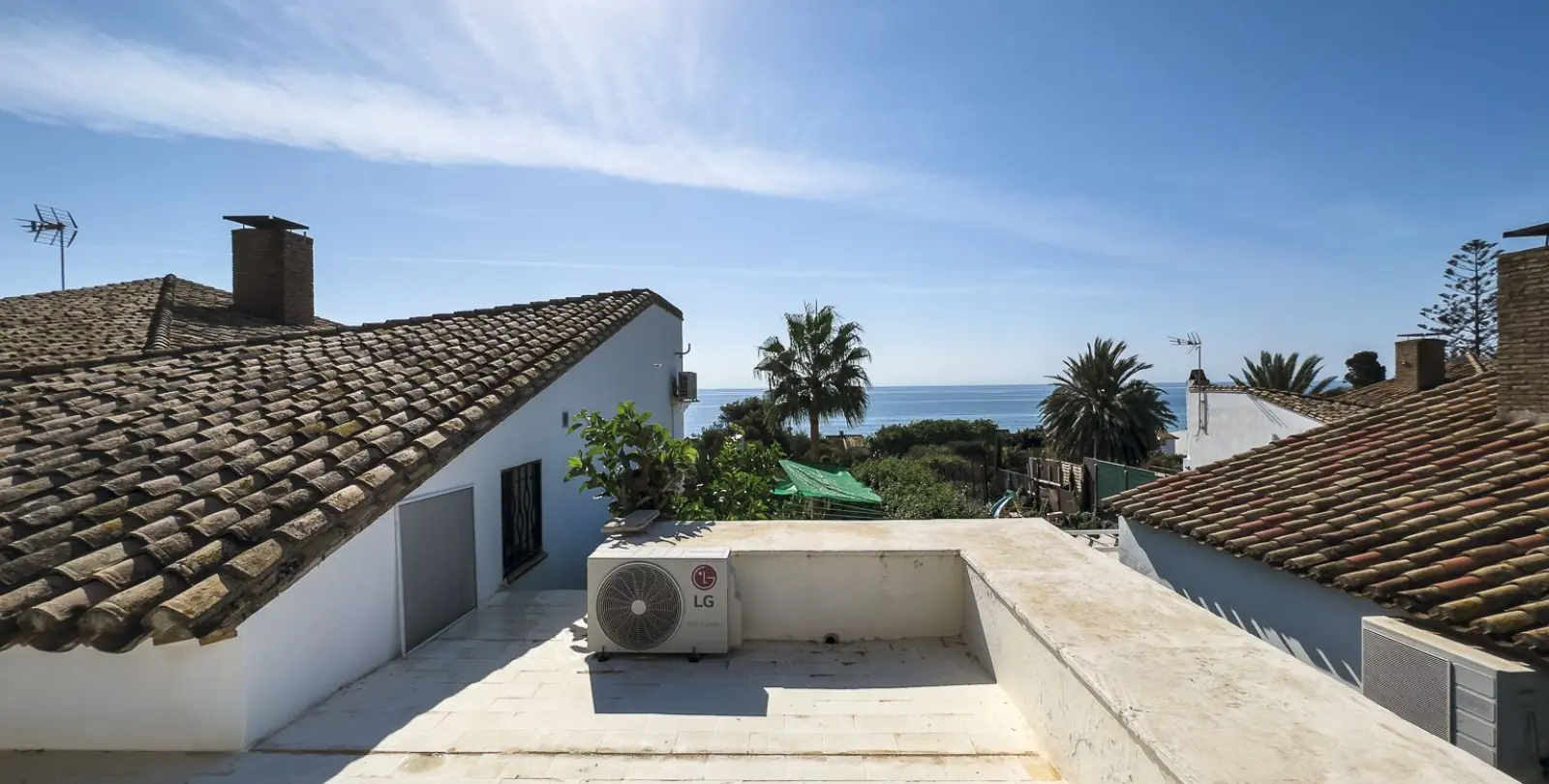Продажа дома на две семьи в Estepona 28