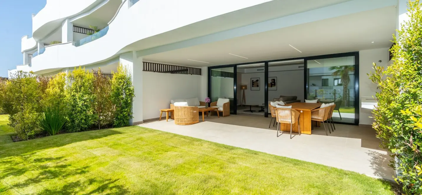 Продажа апартаментов на первом этаже в Bel Air 1