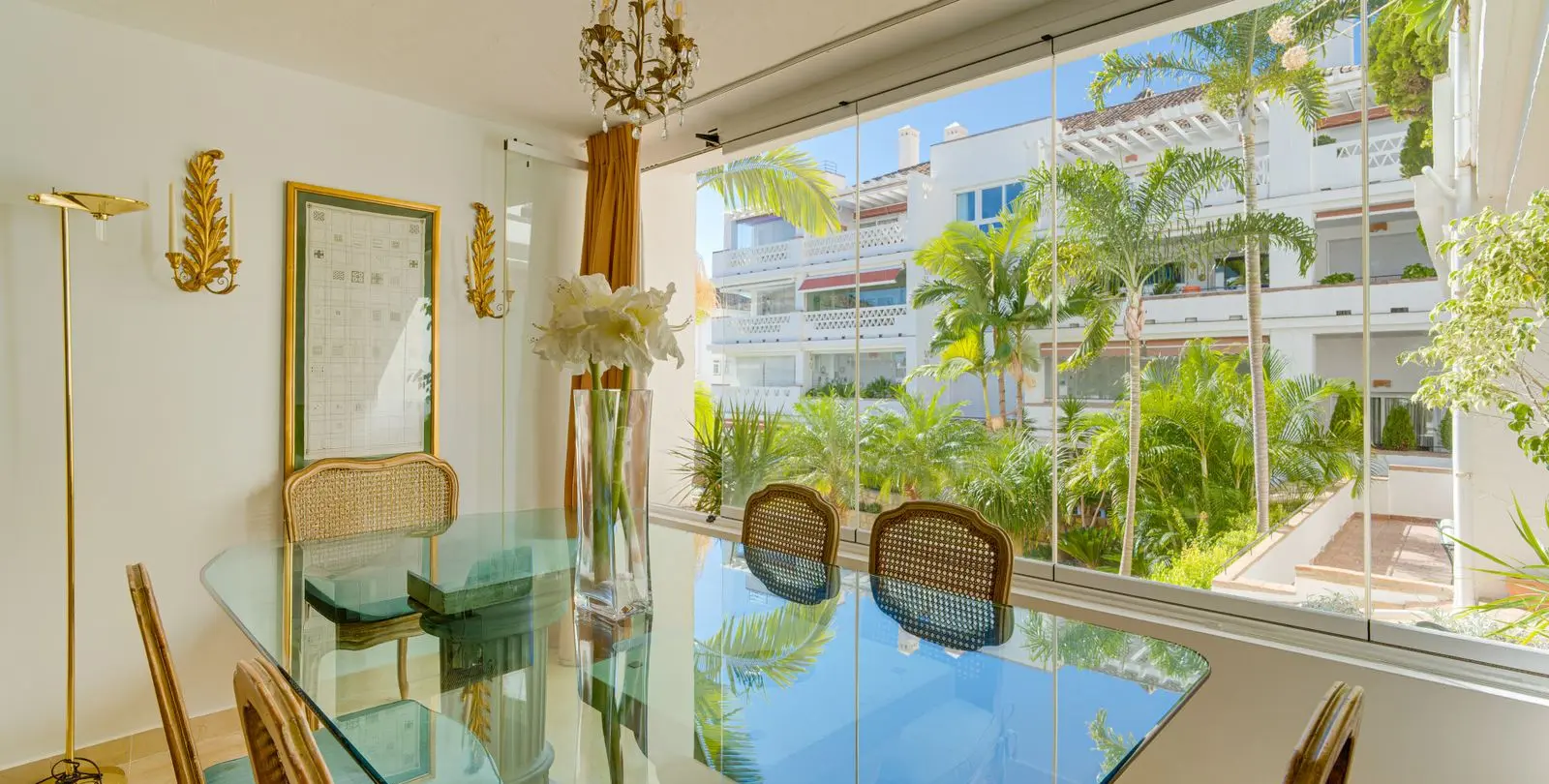 Venta de apartamento en planta media en The Golden Mile 6