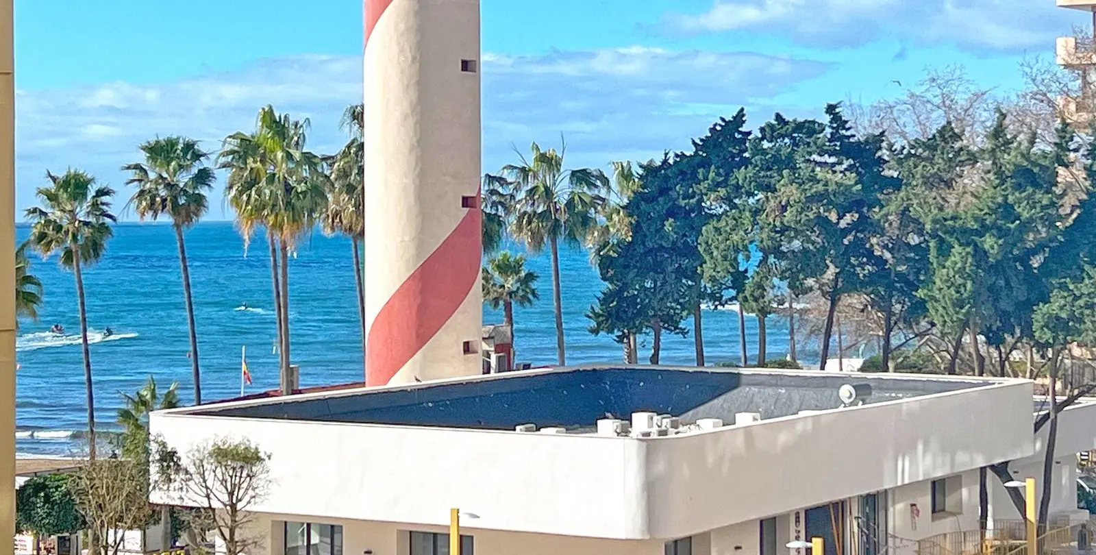 Venta de apartamento en planta media en Marbella 5