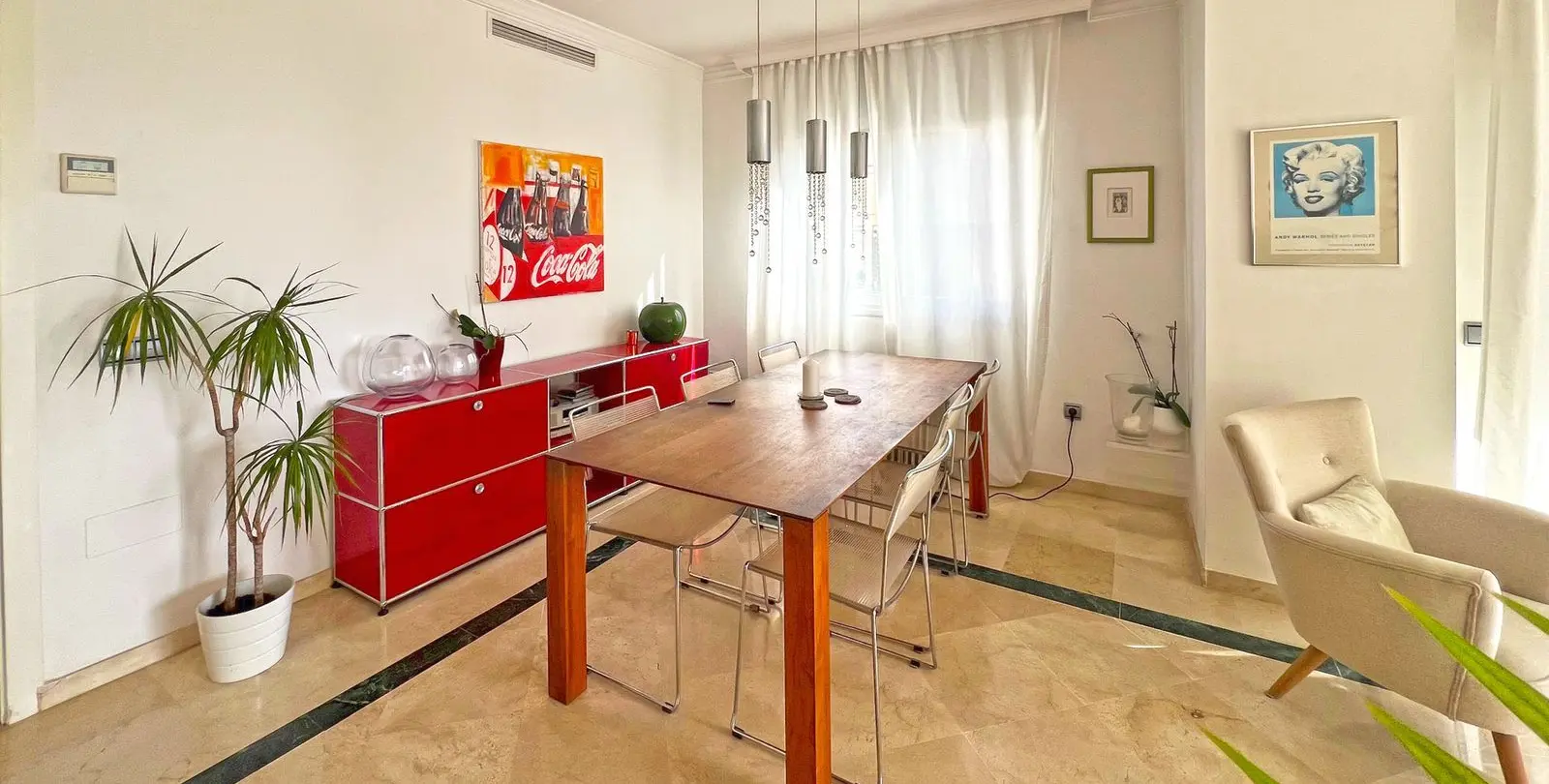 Venta de apartamento en planta media en Marbella 9