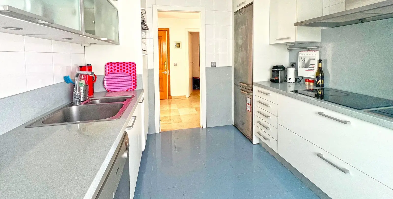 Venta de apartamento en planta media en Marbella 15