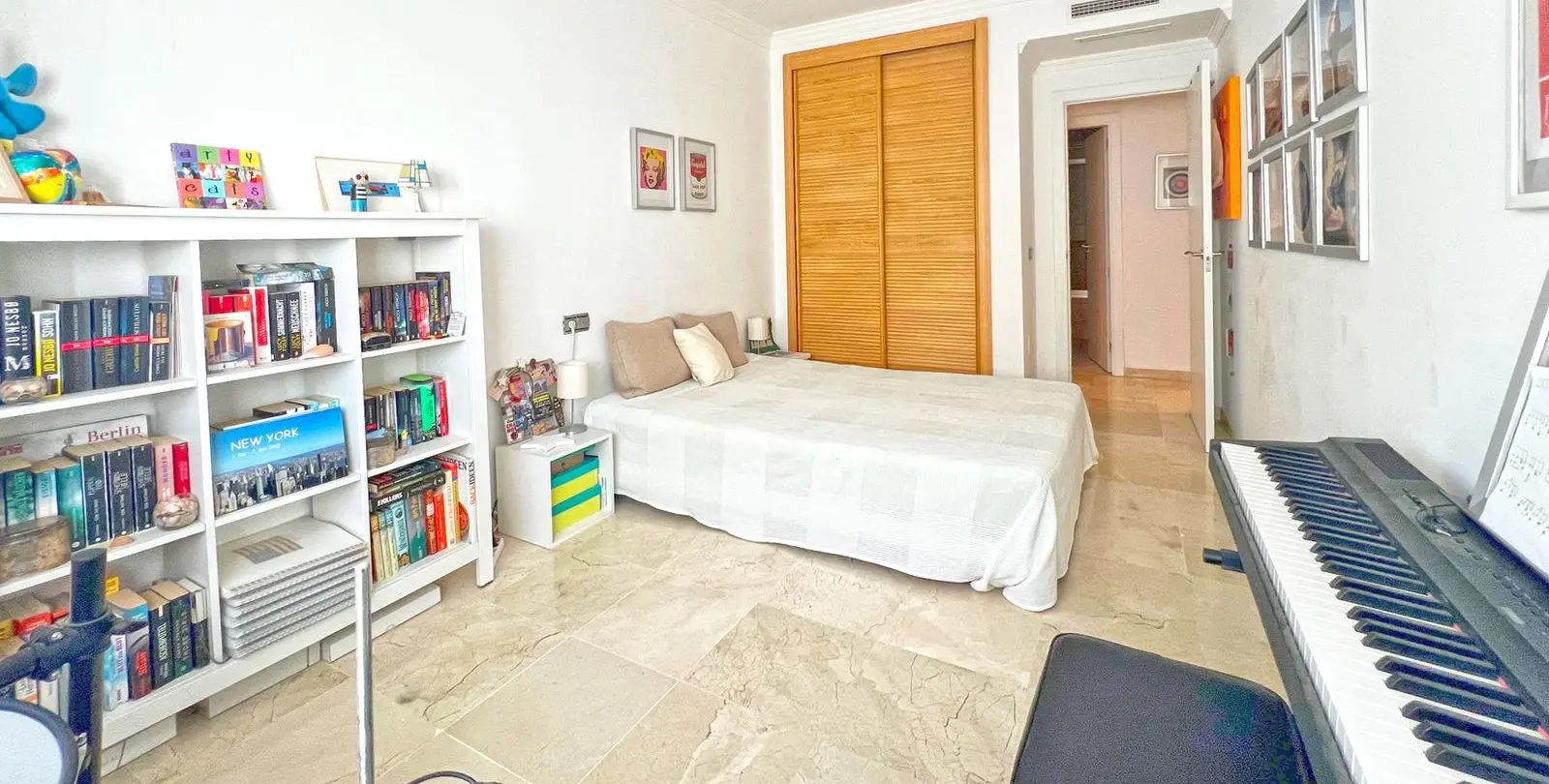 Venta de apartamento en planta media en Marbella 30
