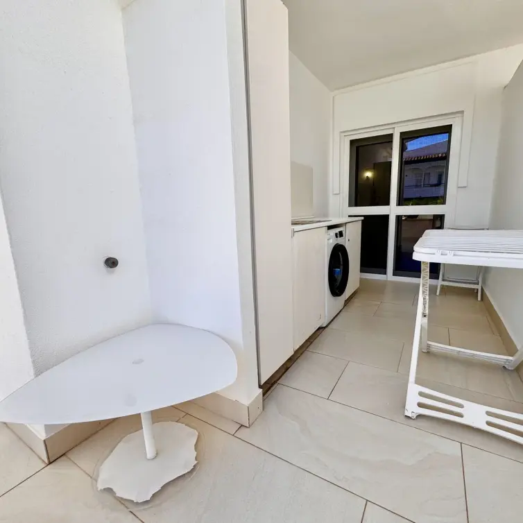 Venta de apartamento en planta media en Estepona