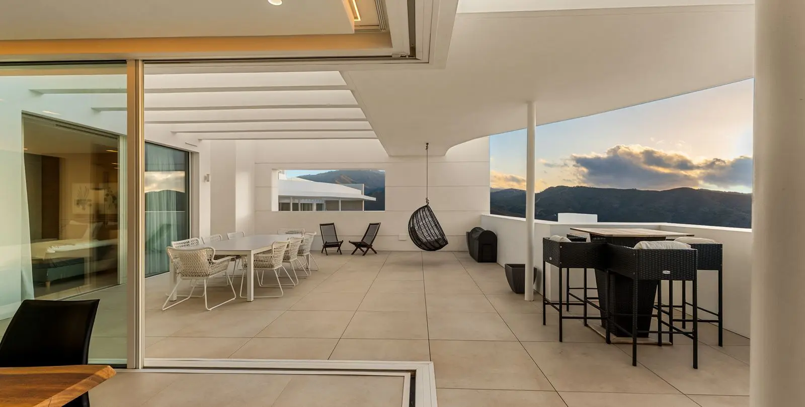 Venta de ático dúplex en Ojén 9